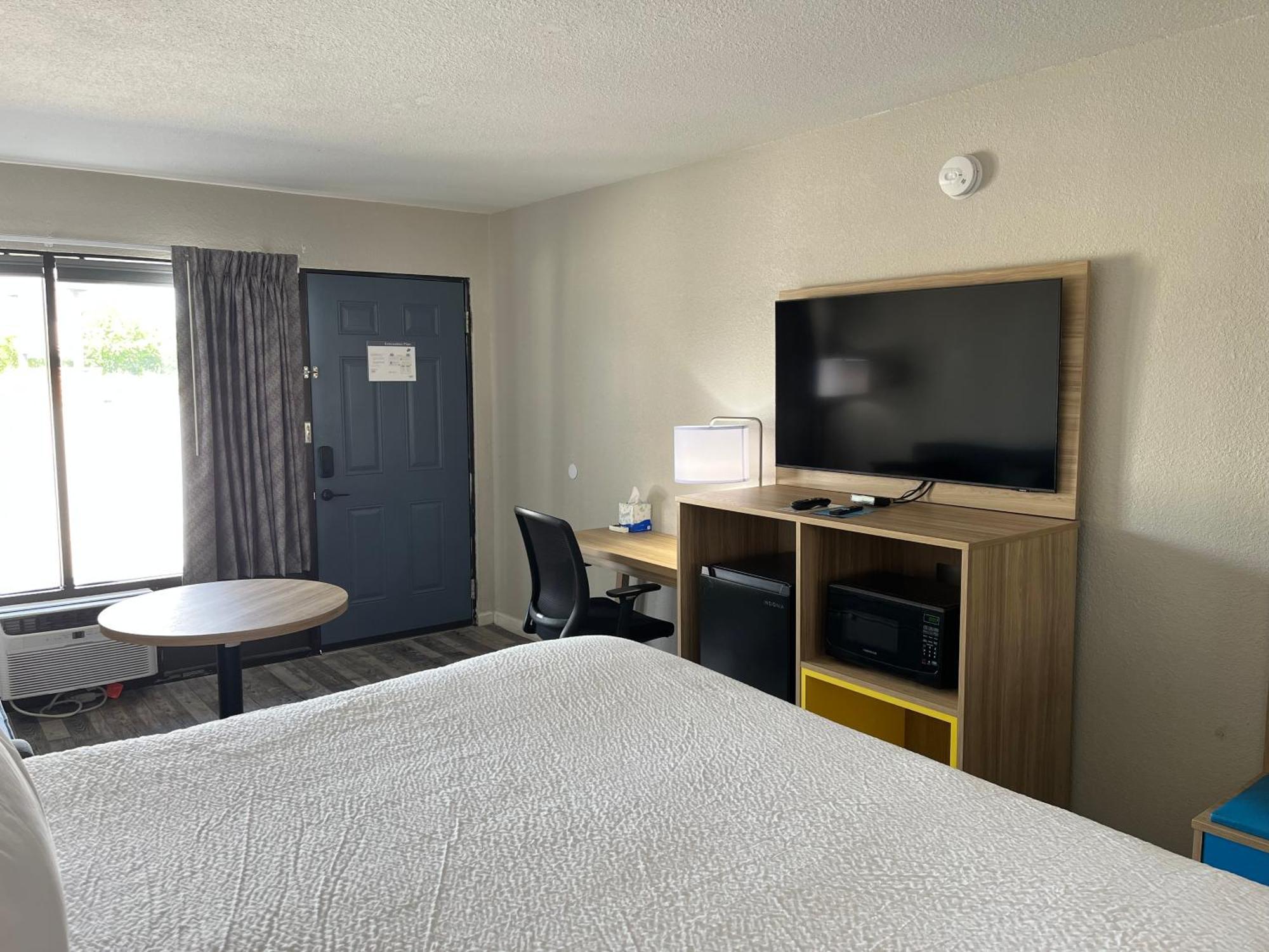 Days Inn By Wyndham Branson Ozarks Екстер'єр фото